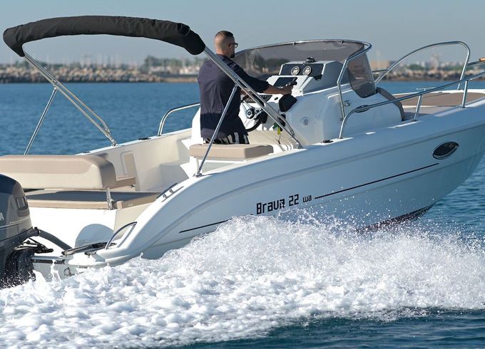 Motorboat Mingolla Brava 22 WA 175hp