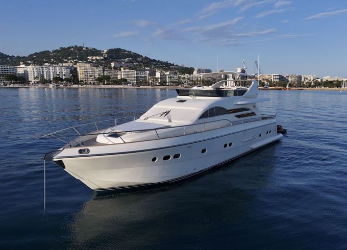 Motor yacht VZ 68 2000hp