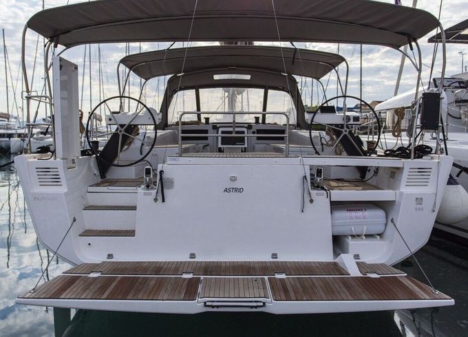 Sailboat Dufour Yachts Dufour 530 - 6 cab. 16m