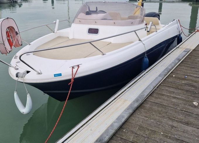Motorboat Jeanneau Cap Camarat 6.35 Wa 150hp