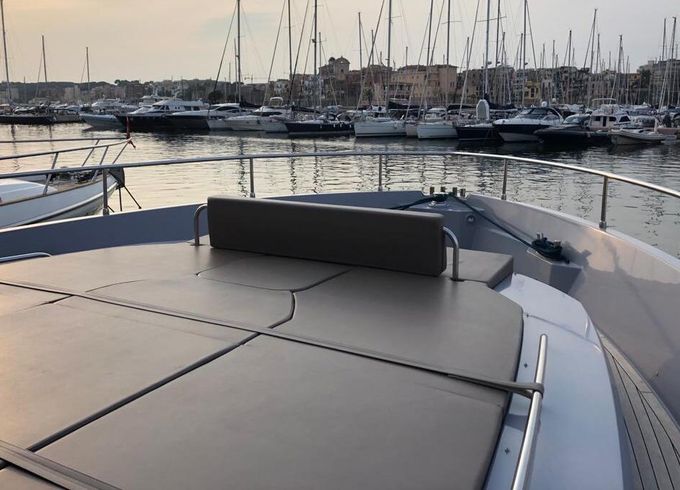 Motor yacht Sundeck Sundeck 550 550hp