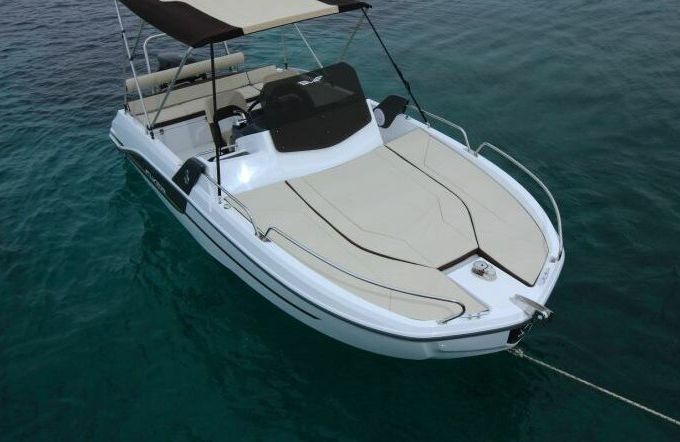 Motorboat Beneteau Flyer Sundeck 6.6 200hp