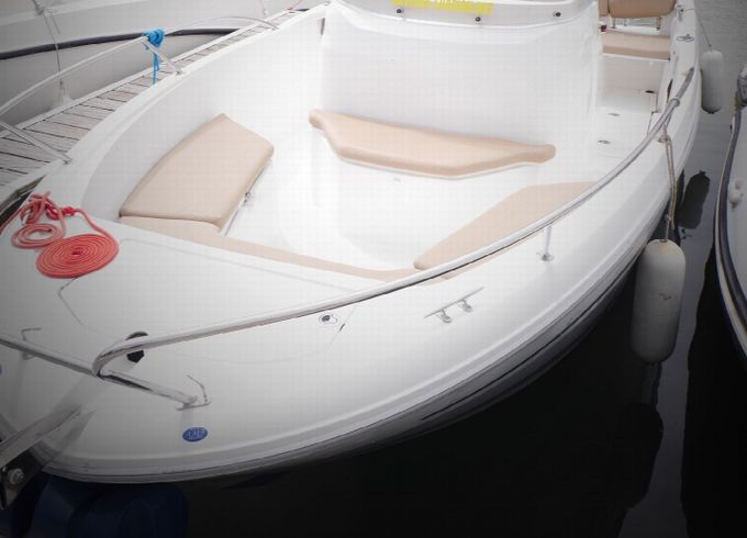 Motorboat JEANNEAU CAP CAMARAT 6.5 150hp