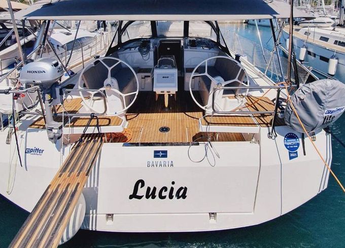 Sailboat Bavaria Bavaria C42 12.38m
