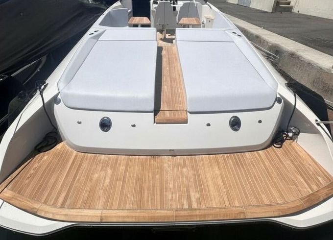 Motorboat Frauscher 1212 Ghost 880hp