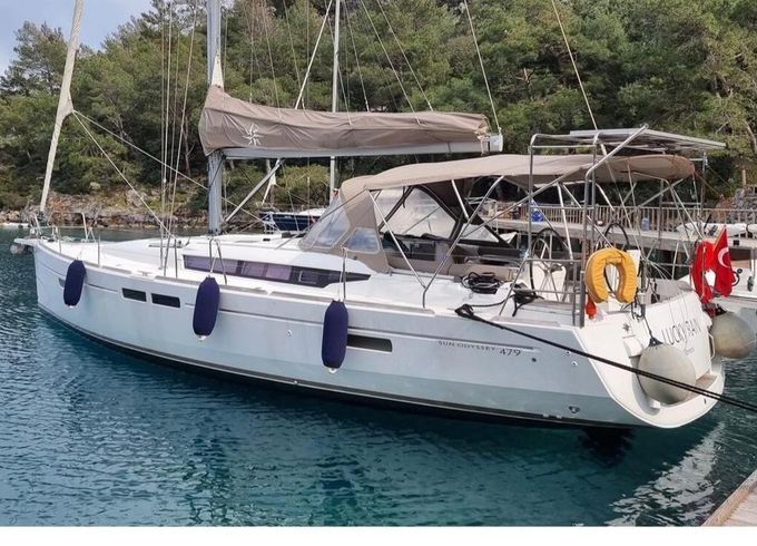 Sailboat Jeanneau Sun Odyssey 479 14.5m