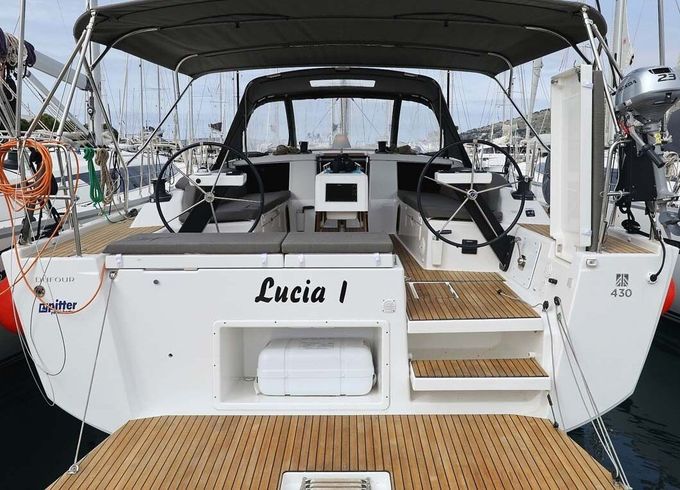 Sailboat Dufour Yachts Dufour 430 13m