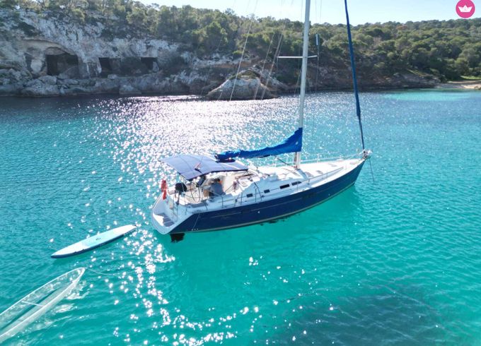 Sailboat DAY CHARTER +EXTRA FUN(4h, 6h y 8 h) beneteau 13m
