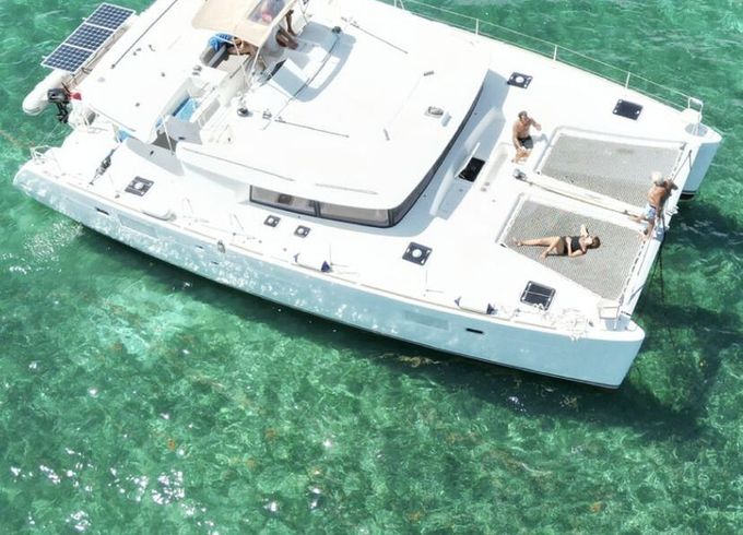 Catamaran Lagoon 450F 14m