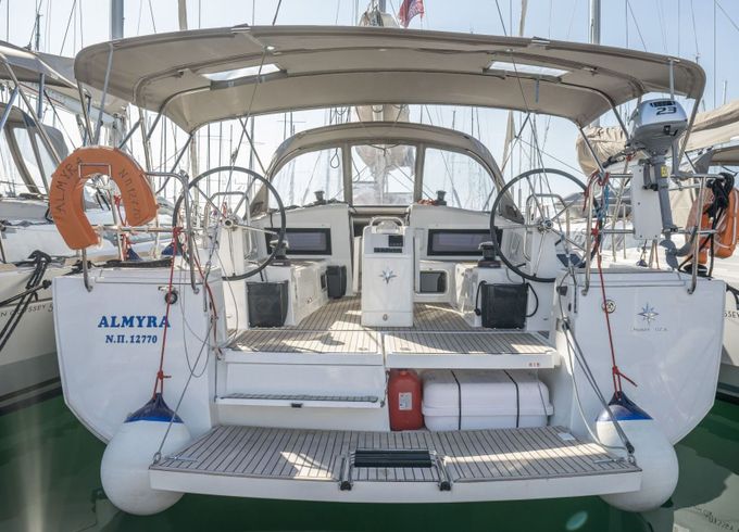 Sailboat Jeanneau Sun Odyssey 440 13.39m