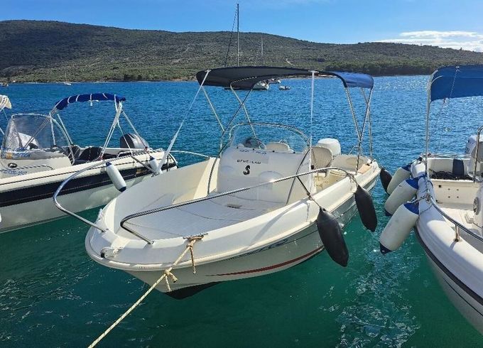 Motorboat Beneteau Flyer 5.5 100hp