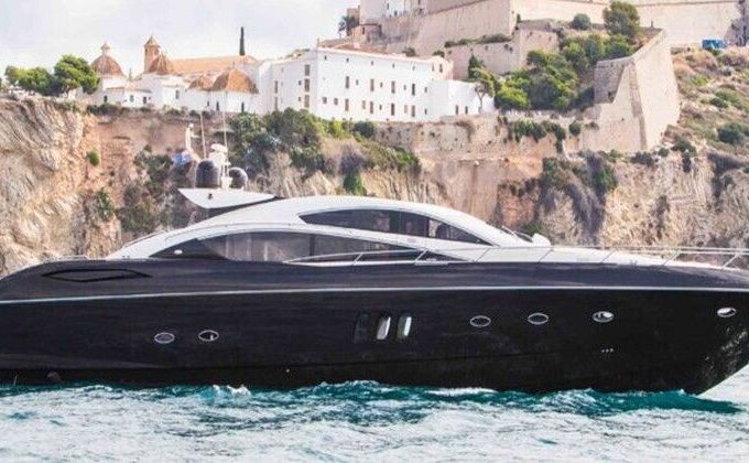 Motorboat Sunseeker Predator 82 3640hp