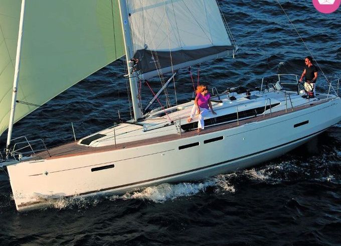 Sailboat Sunsail 41.1 12m