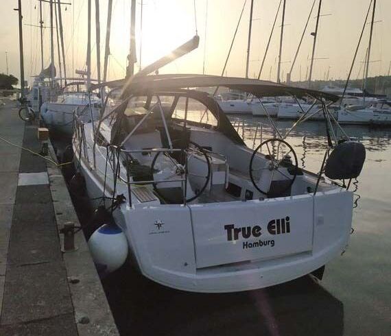 Sailboat Jeanneau Sun Odyssey 349 10m