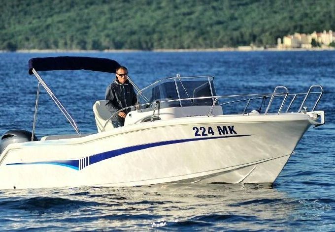 Motorboat ELAN 650 Cabin 150hp