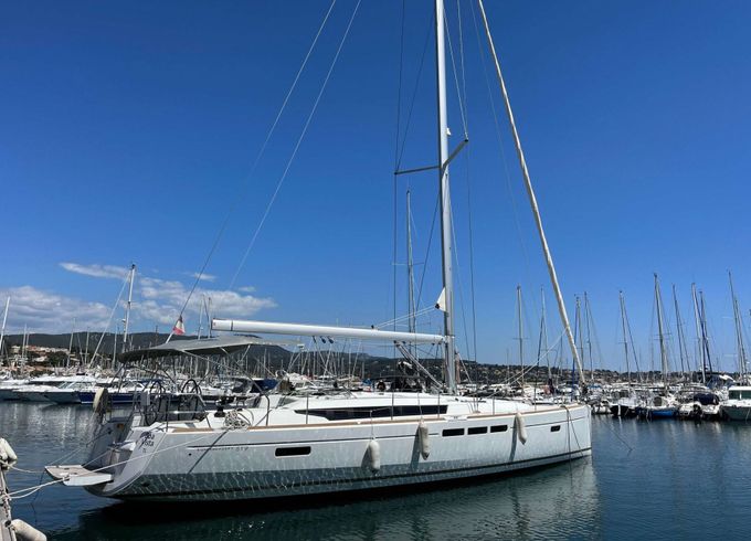 Sailboat Sun Odyssey 519 15m