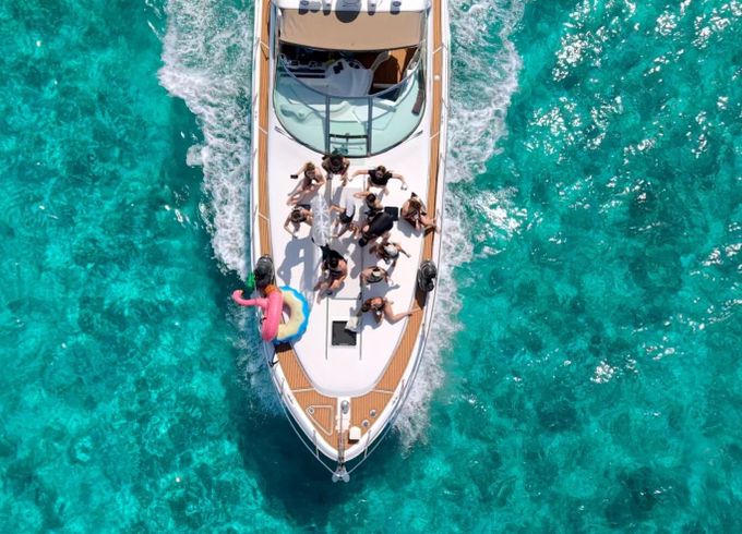 Motor yacht Sea Ray 2001 700hp