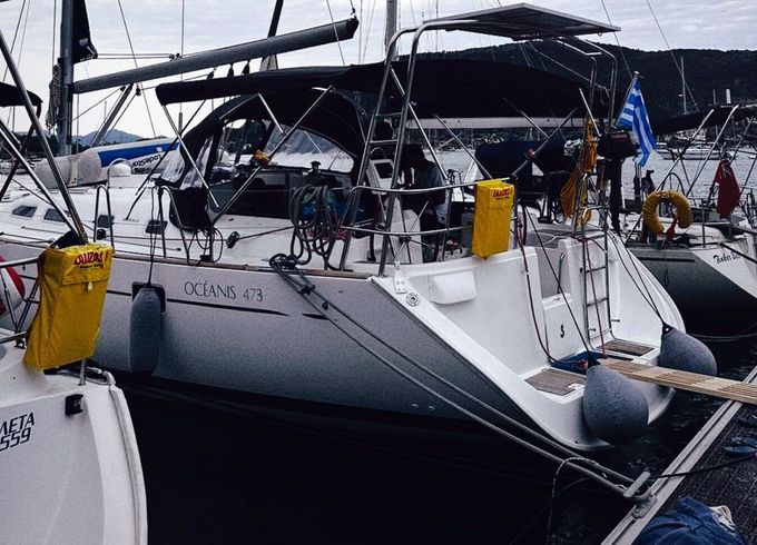Sailboat Beneteau Oceanis Clipper 473 14.15m