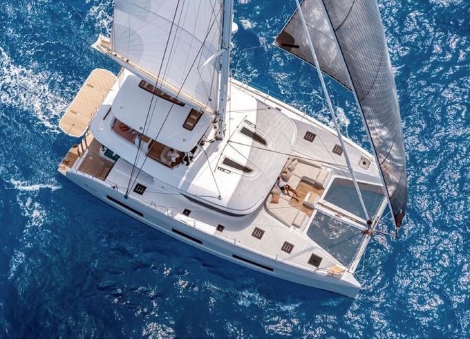 Catamaran Lagoon 55 16.8m