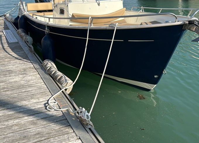 Motorboat Rhea Marine 27 Open 300hp