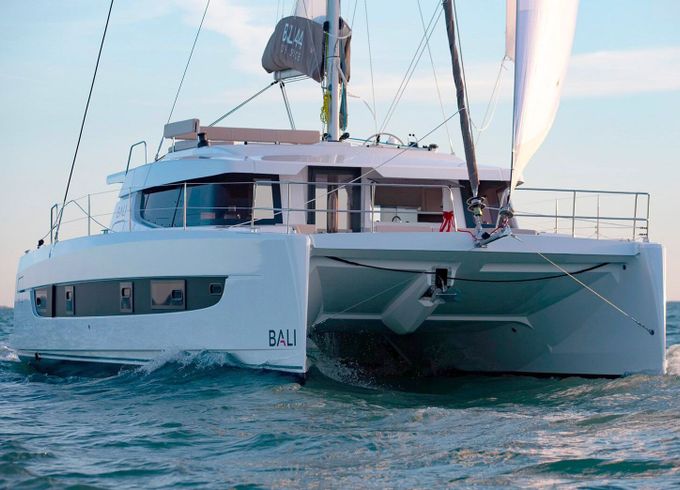 Catamaran Bali 4.4 13m