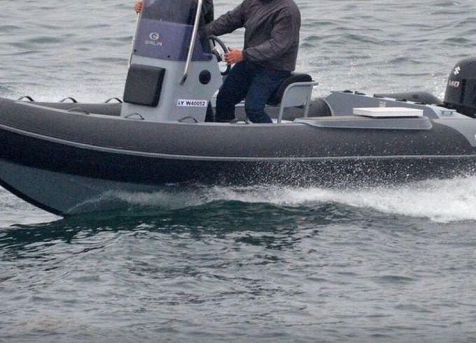 Motorboat GALA 580 - BLACK MOON 140hp