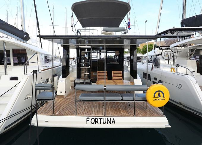 Motorboat Cobra Yachts Seamaster 45 100hp