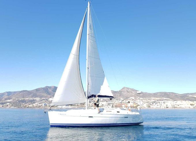 Sailboat Beneteau Oceanis Clipper 343 10.4m