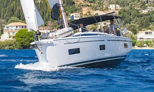 Sailboat Bavaria C 38 11.9m