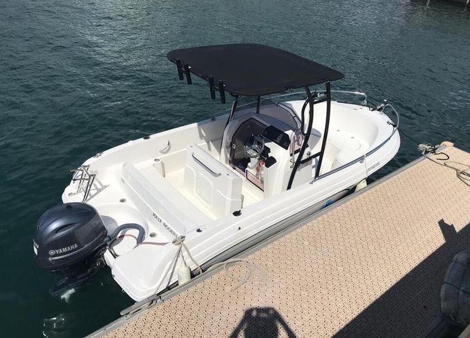 Motorboat Pacific Craft Open 625 100hp