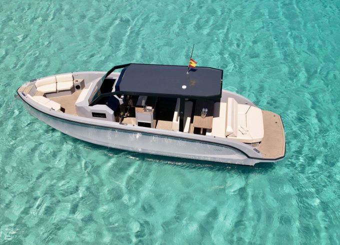 Motorboat Rand 32 Archipelago open 600hp