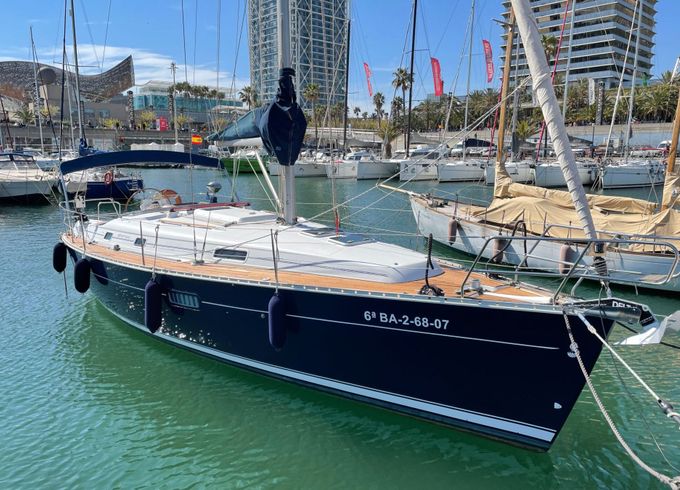Sailboat Beneteau Oceanis Clipper 361 11m