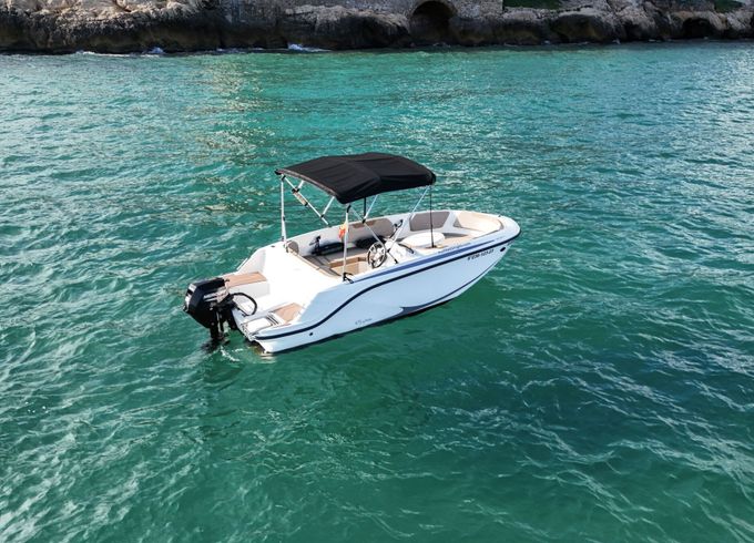 Motorboat Quicksilver 475 axess 60hp