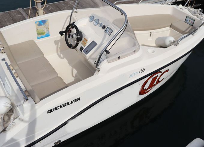 Boat without licence  QUICKSILVER ACTIVE 455 OPEN 6hp