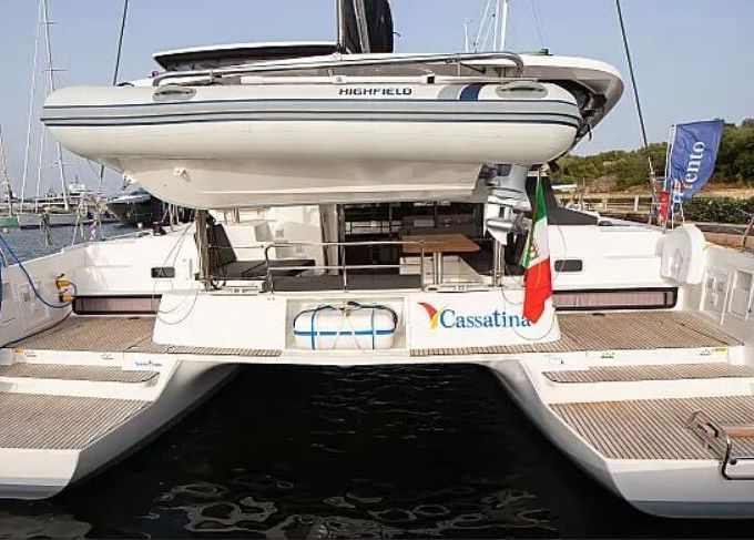 Catamaran Lagoon 42 (Gen+A/C+WM) 12m
