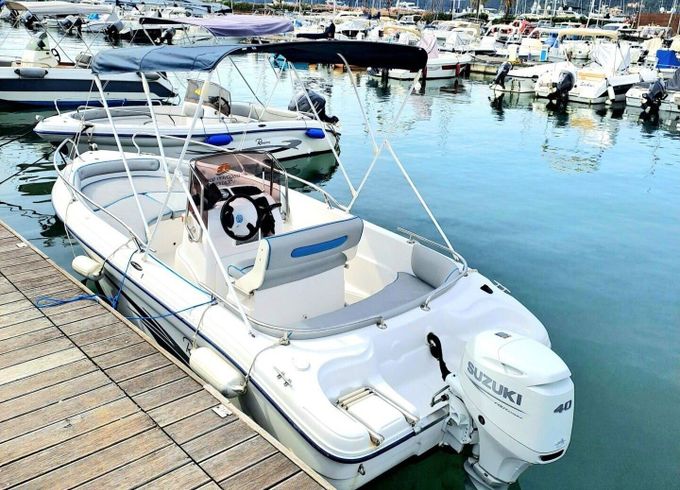Boat without licence  Ranieri Voyager 17 40hp