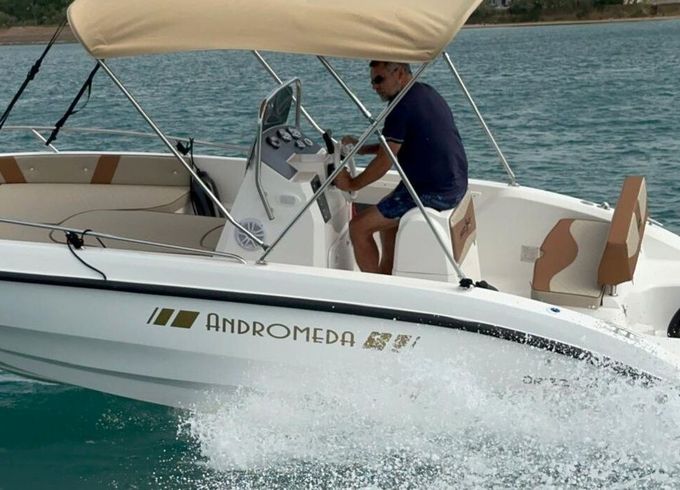 Motorboat Orrizonti Andromeda New Boat 2024 with 150 PS engine(2024) 150hp