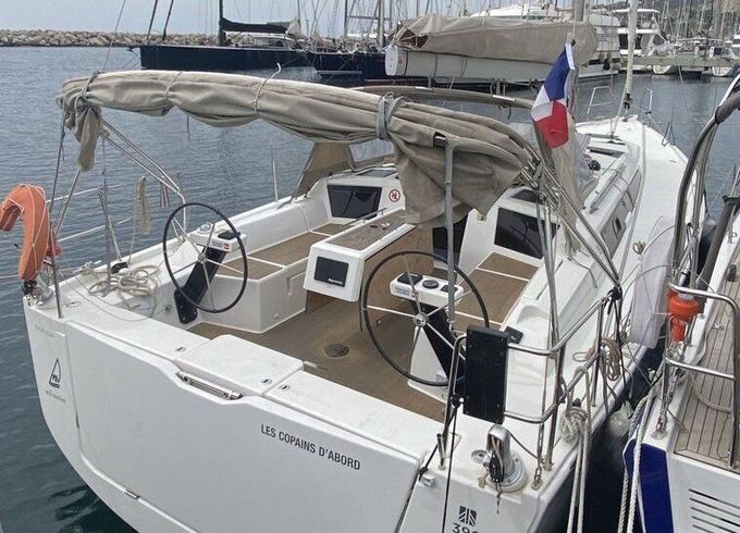 Sailboat Dufour 390 Grand Large 11m