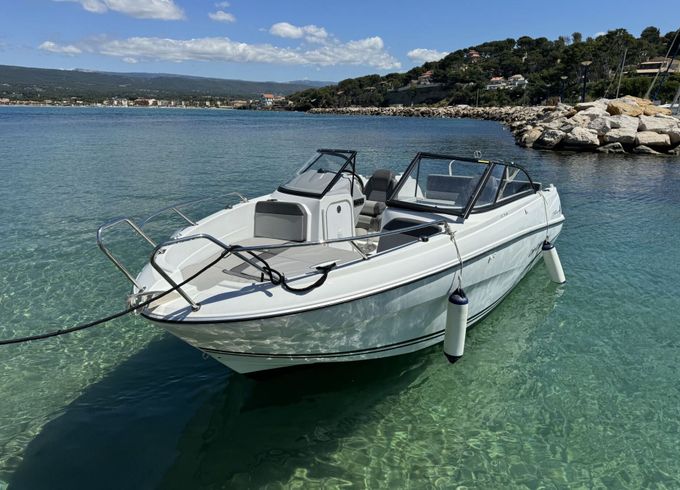 Motorboat Jeanneau BR 650 150hp