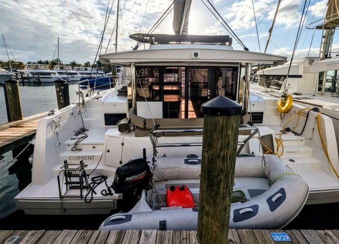 Catamaran Catana Group Bali 4.4 - 4 + 2 cab. 13m