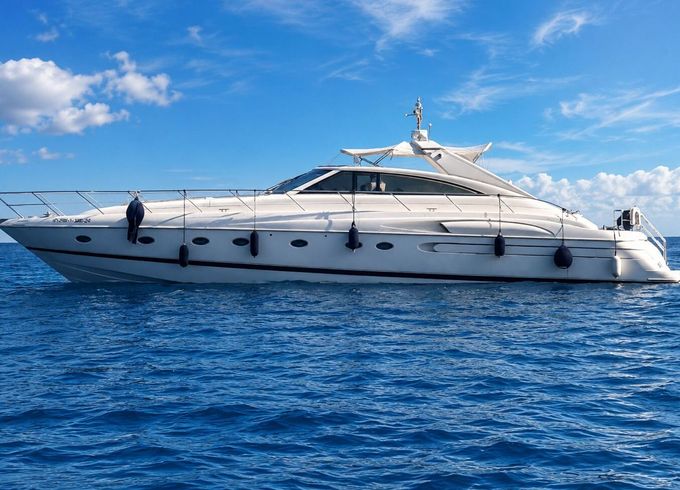 Motor yacht Princess V65 2600hp