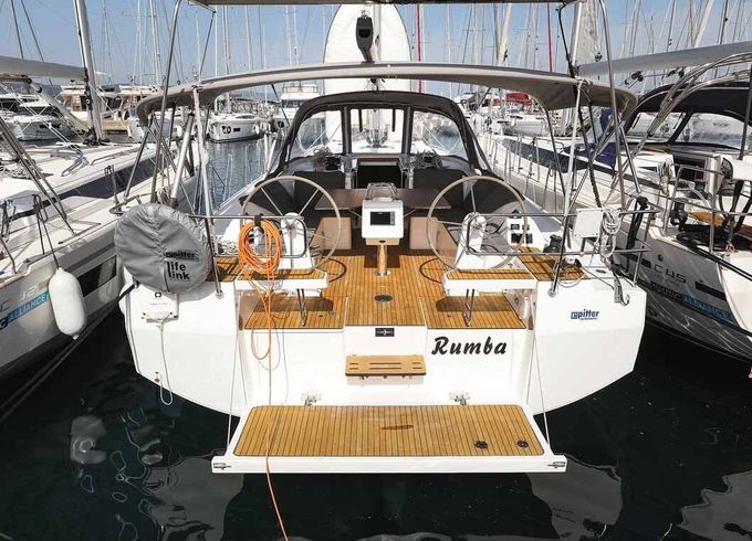 Sailboat Bavaria Yachtbau Bavaria C42 12m