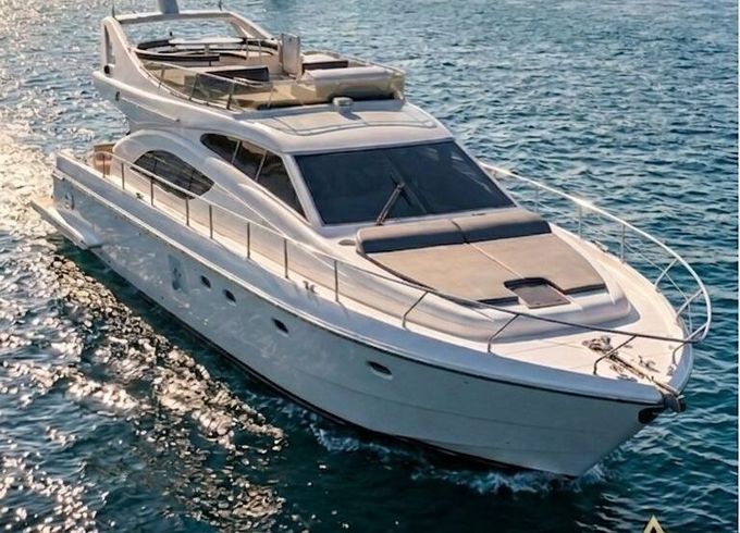 Motor yacht Ferretti 530 900hp