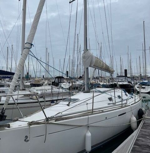 Sailboat Beneteau First 31.7 9m