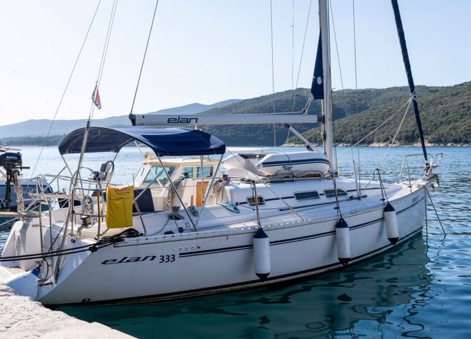 Sailboat Elan 333 10.45m