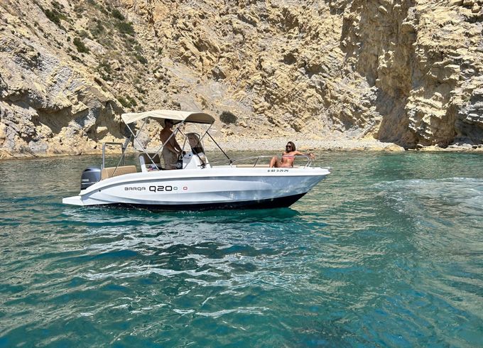 Motorboat Barqa Q20 Open 115hp