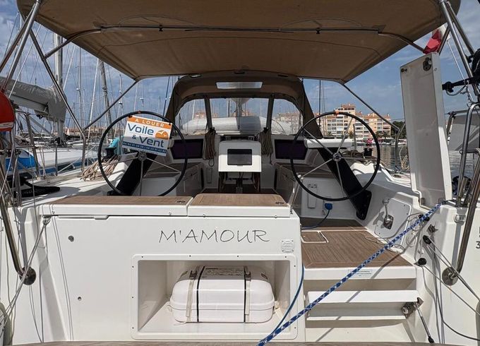 Sailboat 3 DUFOUR 390 - M A (3D/2C/0P) 11m