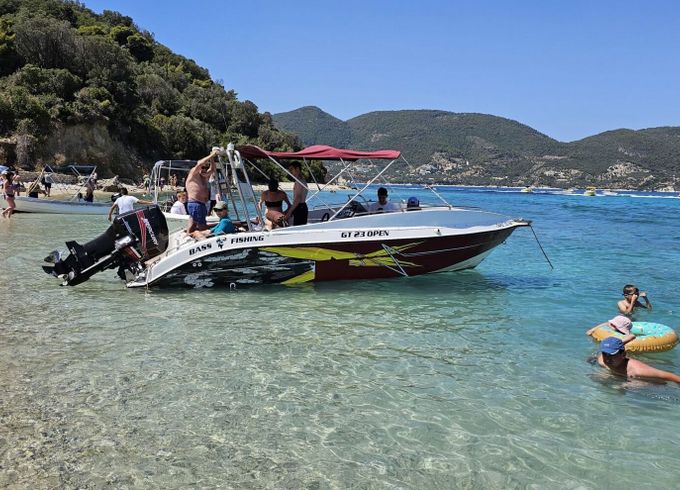 Motorboat Volos Marine GT 23 Open 225hp