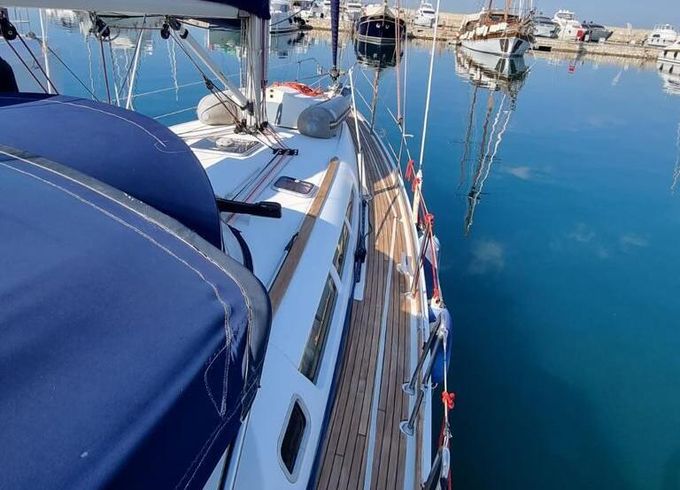 Sailboat Jeanneau Sun Odyssey 42i Performance 12m
