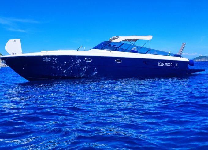 Motorboat Itama Forty 1000hp
